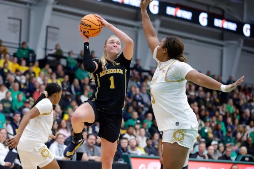 Watch Michigan vs. Illinois Top 25 Basketball Showdown Tonight