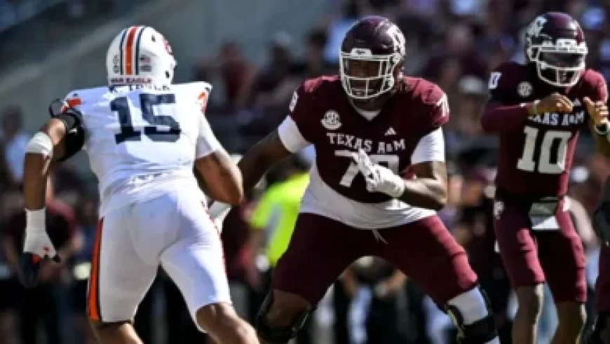 Angry Crowd Demands Federal Agents Exit Minnesota Mexican Restaurant