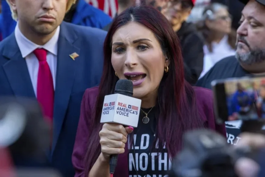 Laura Loomer Criticizes Trump Over Iran Policy and Tucker Carlson Meeting