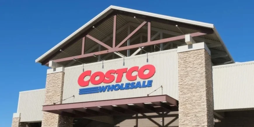 Costco’s Cookie-Filled Bakery Delight Captivates Shoppers