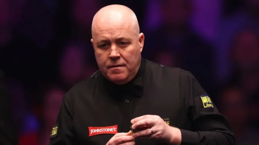 Judd Trump Leads John Higgins in Masters Snooker Semi-Final at Alexandra Palace