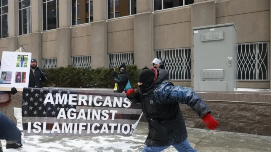 Large Counter-Demonstration Confronts Right-Wing Protest in Minneapolis