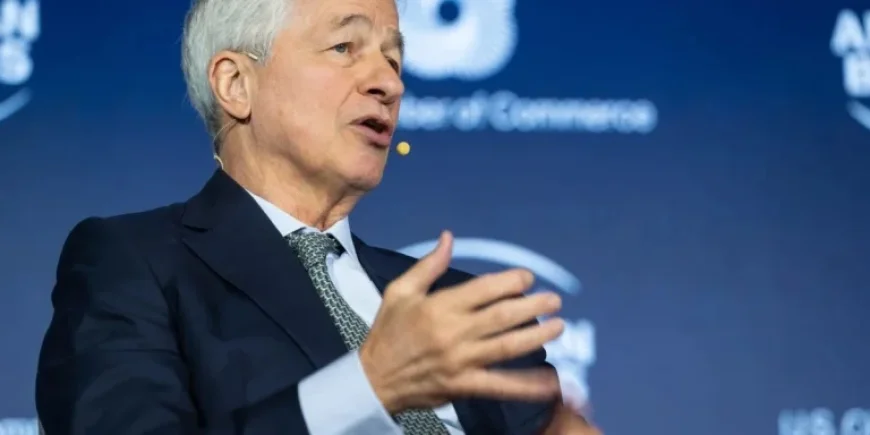 Dimon Declines Fed Role, Open to Leading Treasury