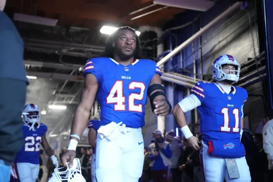 Dorian Williams Injured During Opening Kickoff Against Denver Broncos