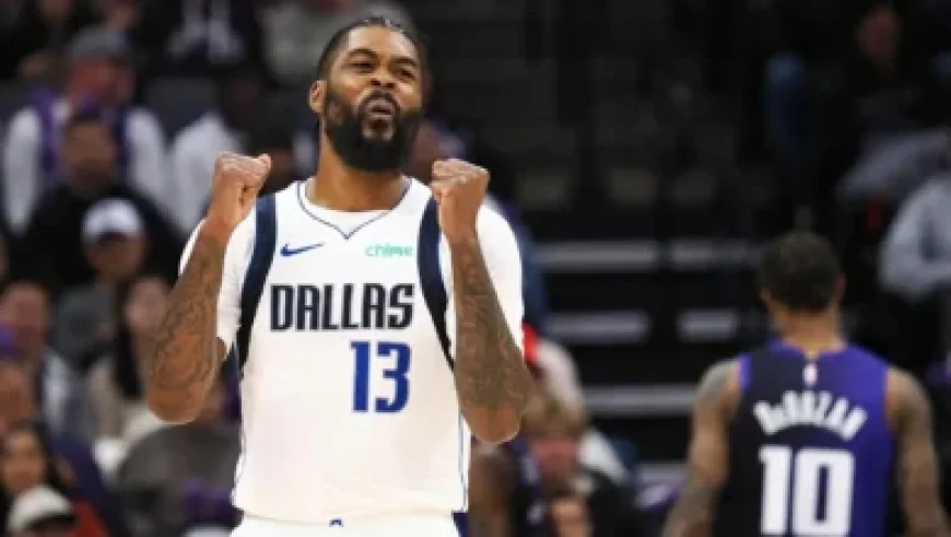 Bruins Retire Chara’s No. 33, Hailing It as Greatest Honor