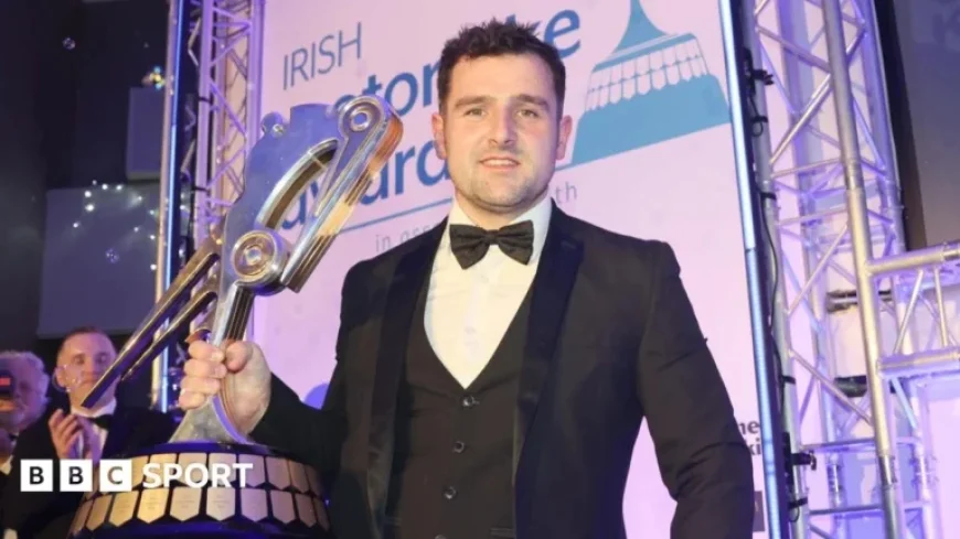 Michael Dunlop Wins Irish Motorcyclist of the Year Award for Third Time
