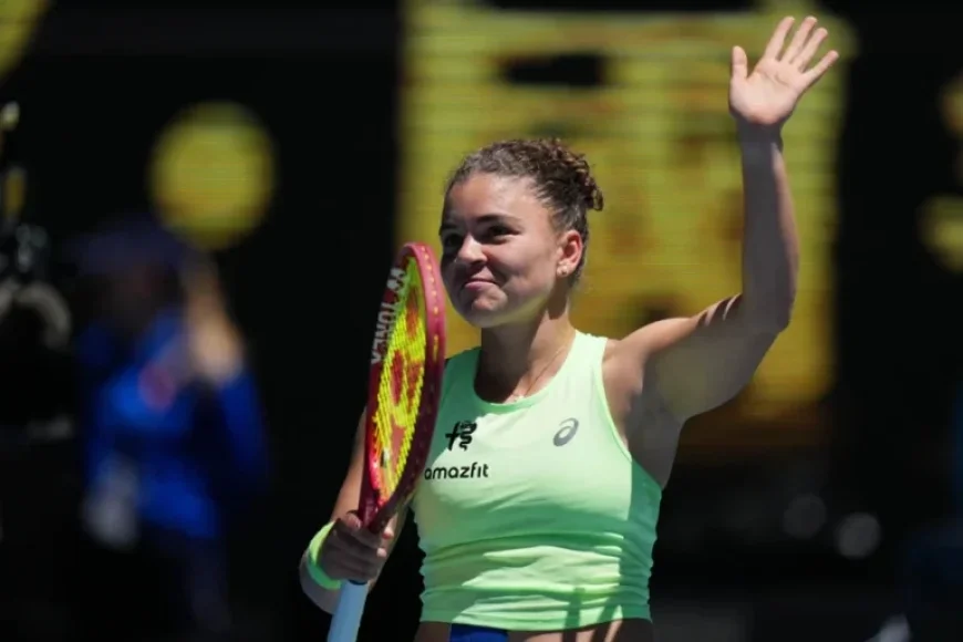 Australian Open Tennis Kicks Off