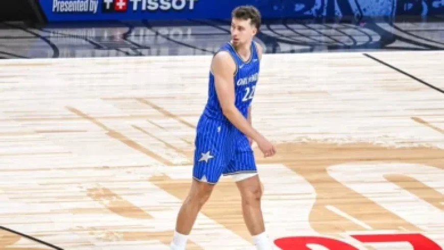 Stars Clash With Lightning: Game Day Essentials