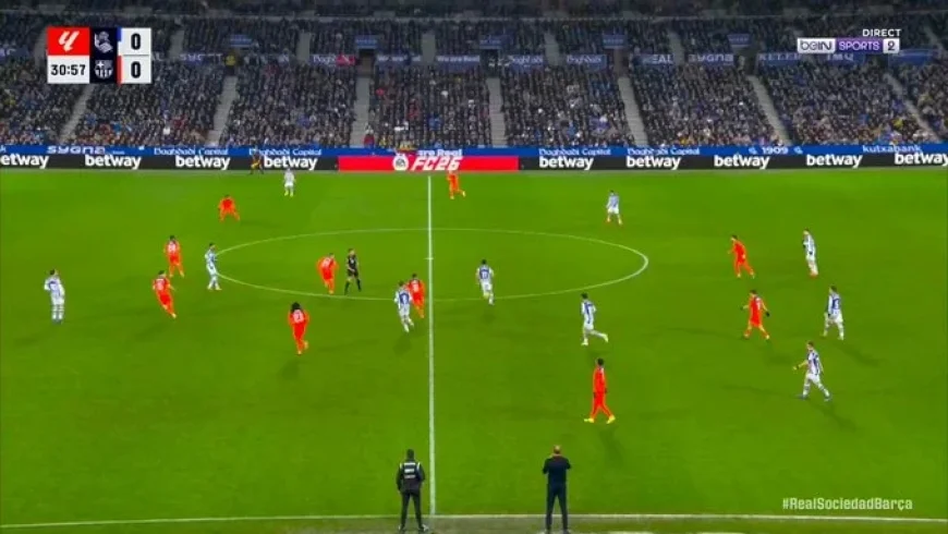 Oyarzabal Strikes First, Real Sociedad Leads Against Barcelona