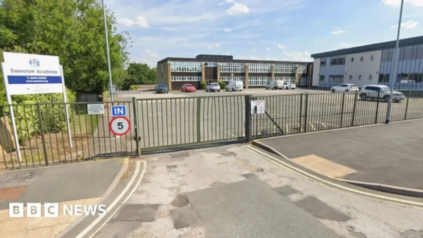Man’s Body Found: Smestow Academy in Wolverhampton Closes