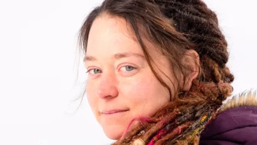 Author Édith Blais Faces Media Break Amid ‘Le Sablier’ Profit Accusations