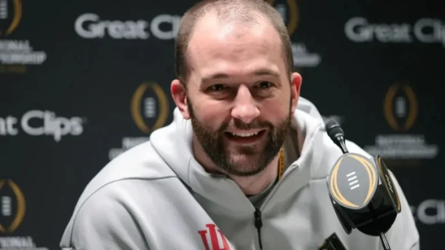 Are Indiana’s Mike Shanahan and 49ers Coach Related?