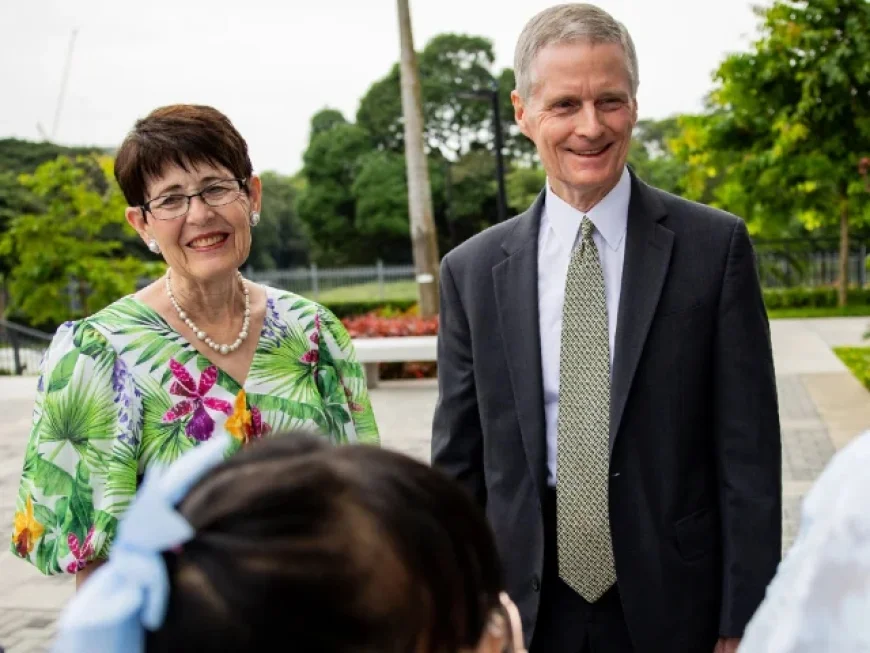 Elder David A. Bednar Dedicates Alabang Temple in the Philippines