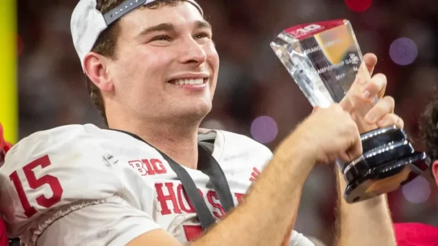 Heisman Winner Fernando Mendoza Finds Best Friend and Inspiration in Mom