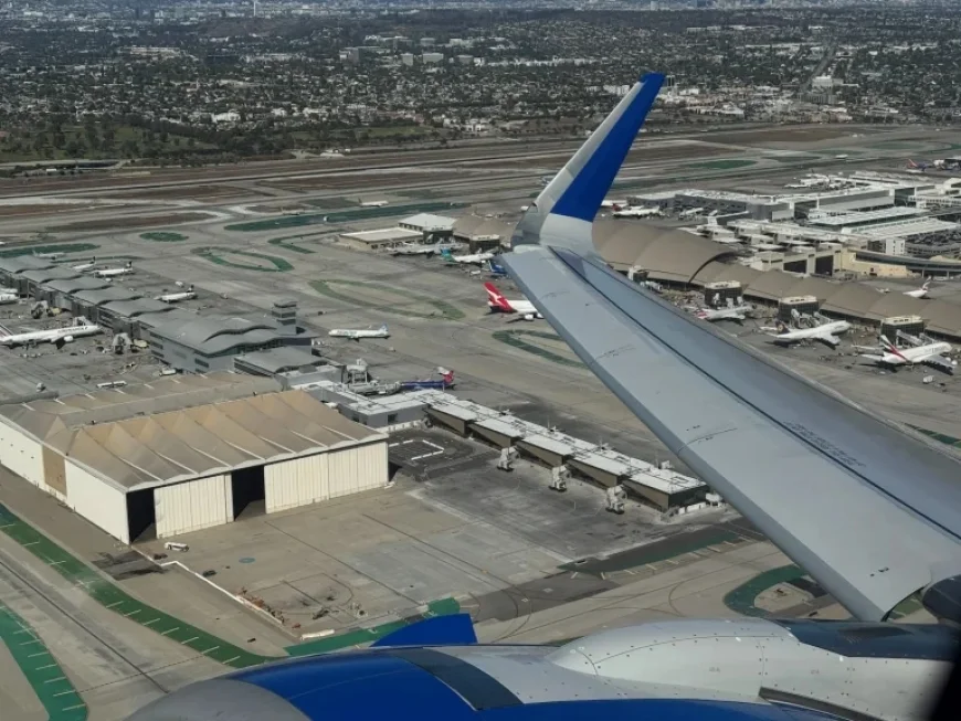 FAA Likely to Investigate United Airlines A321neo Wheel Loss After Hard Landing