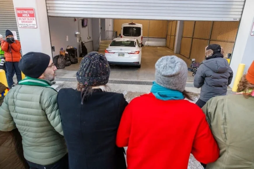 Protesters Halt Traffic by Blocking Center City Garage