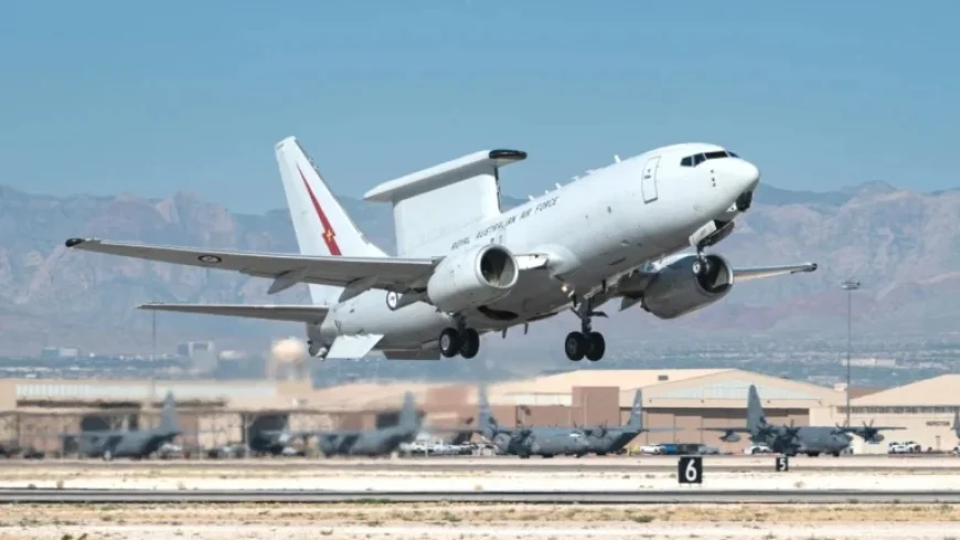 Pentagon Funds $1B for E-7 Wedgetail Radar Jet in Defense Bill