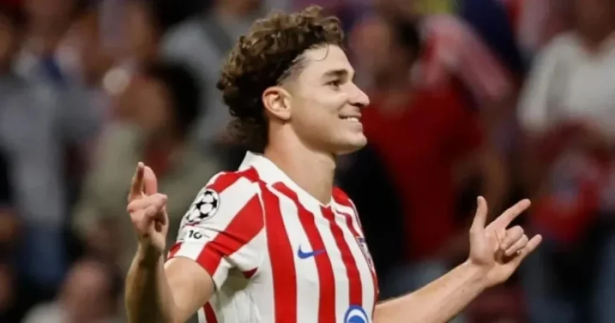 Barcelona and PSG Outbid: Atlético Faces €100 Million Bid for Julián Álvarez
