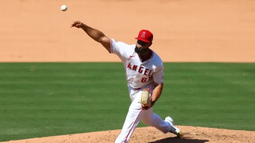 NY Mets Strengthen Bullpen with Luis Robert Jr. and Free Agent Signing