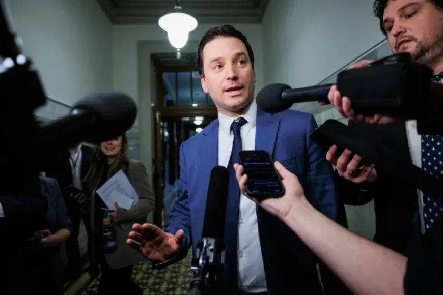 CAQ Leadership Race: Jolin-Barrette, Drainville, Fréchette Consider, Girard, Lafrenière Withdraw