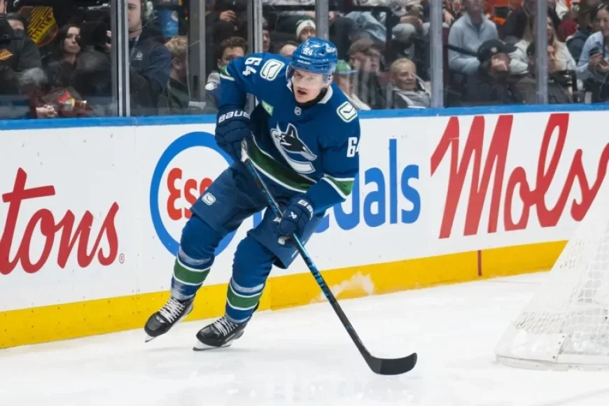 Flyers Eye Canucks Forward in NHL Trade Rumors