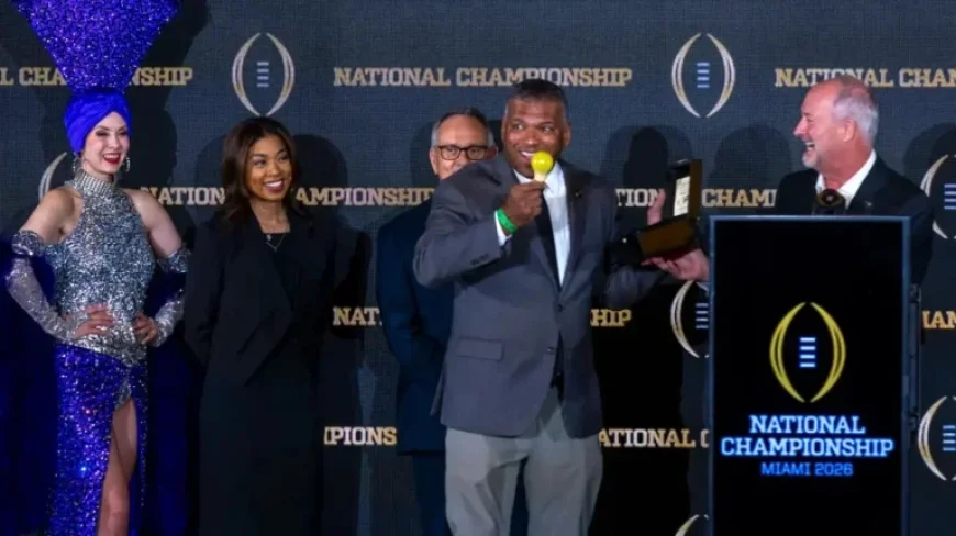 CFP Leader Discusses 2027 Vegas Title Game, Possible Playoff Expansion