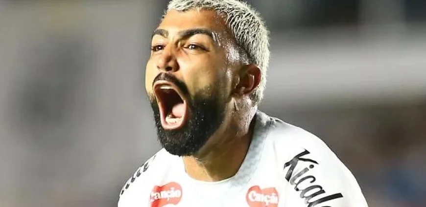 Gabigol Scores Late as Santos and Corinthians Draw at Vila Stadium