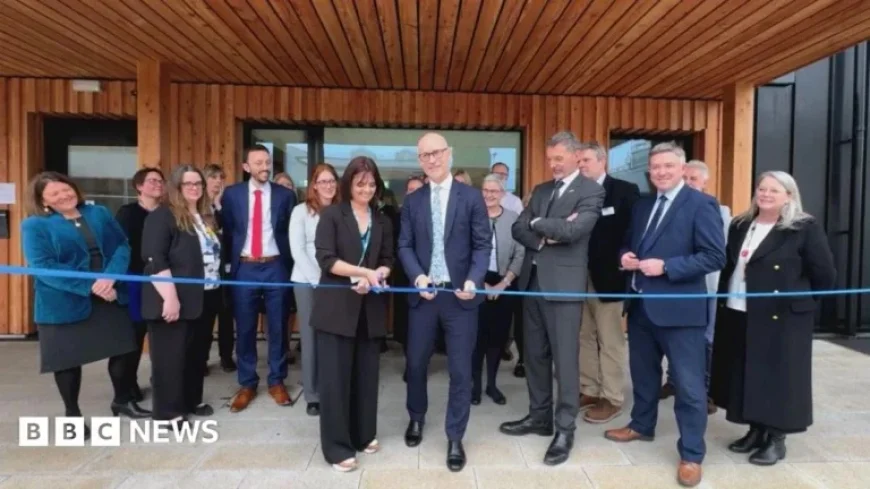 Health Minister Unveils £18m Hereford Health Centre