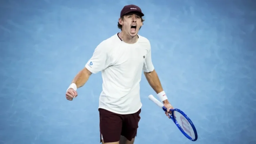 Australian Open Day 6: Star Booed Post-Win, Tournament Adapts for Heat