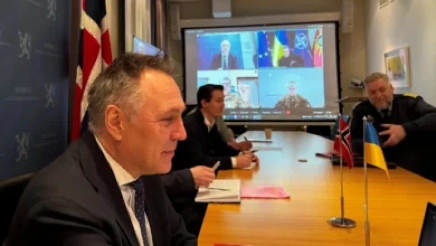 Billy Crudup’s London: Exploring Curry, Camden, and Hyde Park Graffiti