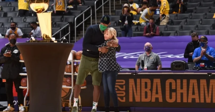 LeBron James Discusses Relationship with Lakers Owner Jeanie Buss