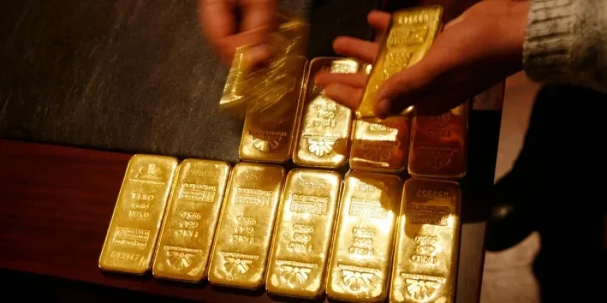 Retail Traders Flock to Gold, Silver Amid ‘Sell America’ Fears