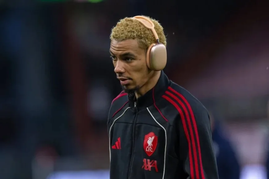 Arne Slot Reveals Hugo Ekitike’s Omission from Starting XI Against Bournemouth