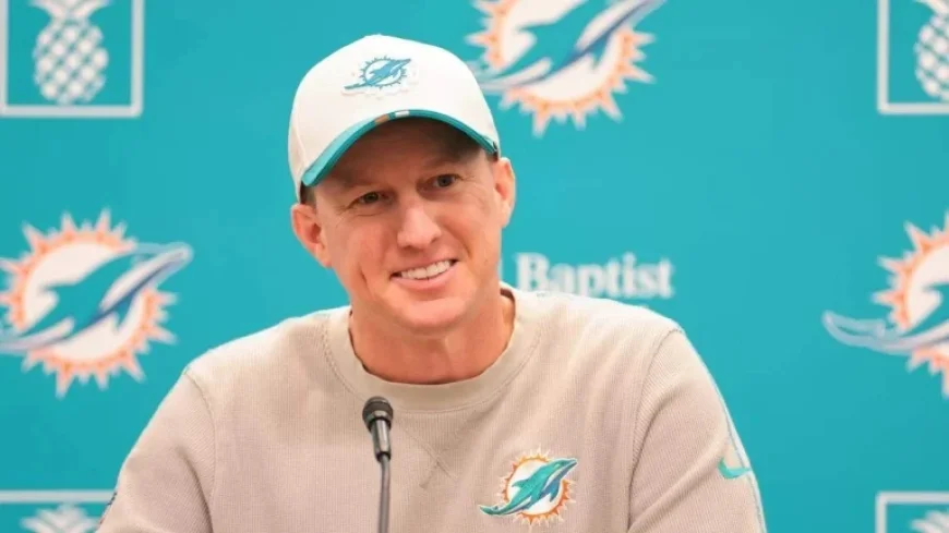 Bobby Slowik Remains Miami Dolphins’ Offensive Coordinator