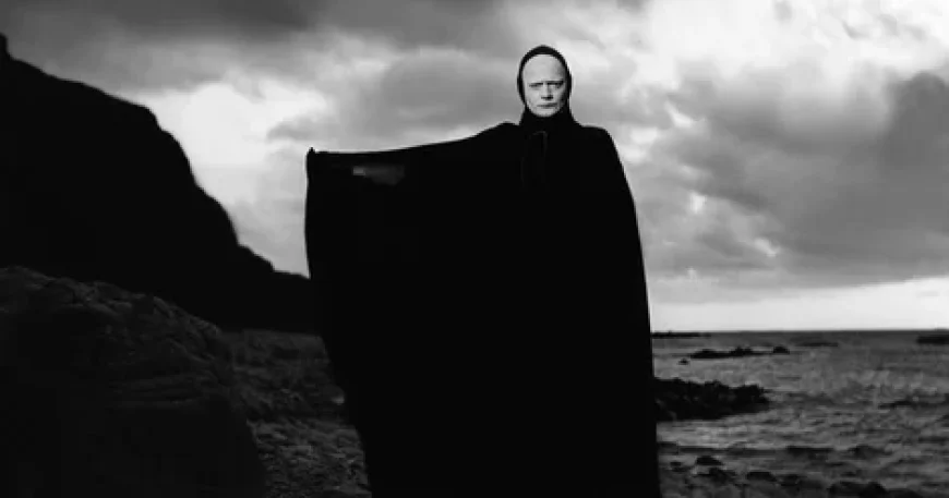 Review: George Saunders’ “Vigil” Analyzed