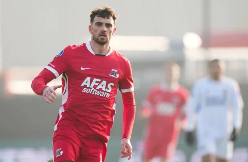 Parrott Shines as AZ Alkmaar Clinches North Holland Derby Victory