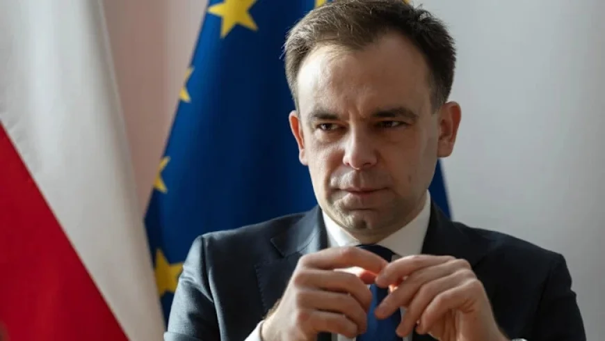 Poland Rethinks Eurozone Entry Amid Economic Surge