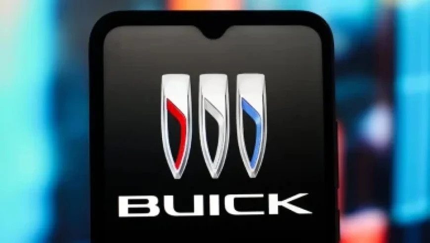 Hotels Move Away from Solid Bathroom Doors