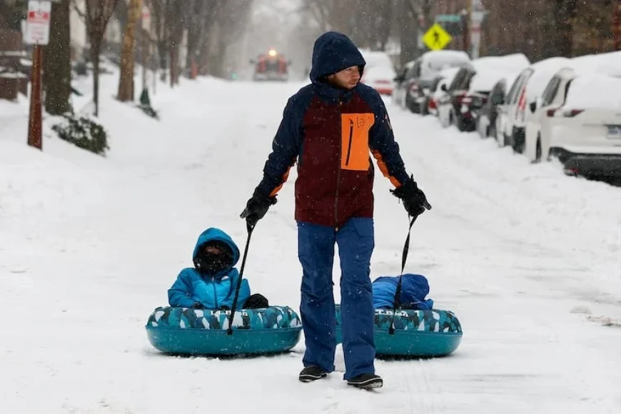 Philadelphia Faces Largest Snowfall in Five Years with Icy Conclusion