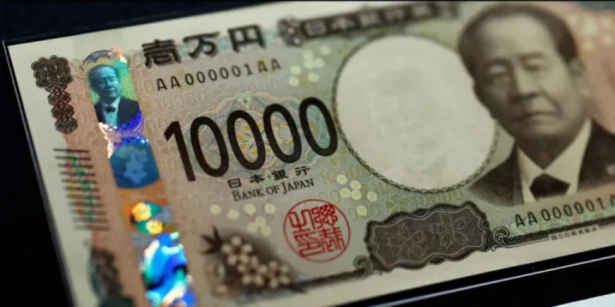 Yen Peaks at 6-Week High Against Dollar Amid Intervention Speculation