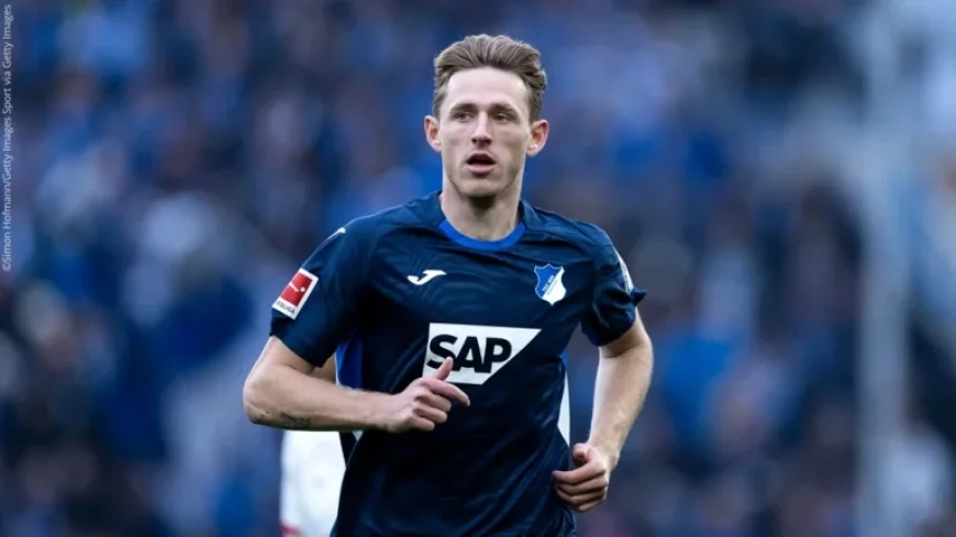 Burger Receives Red Card Against Bremen