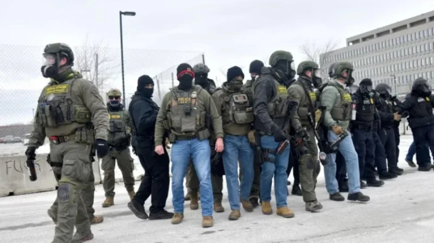 ICE Agent Attempts Entry into Ecuador’s Minneapolis Consulate