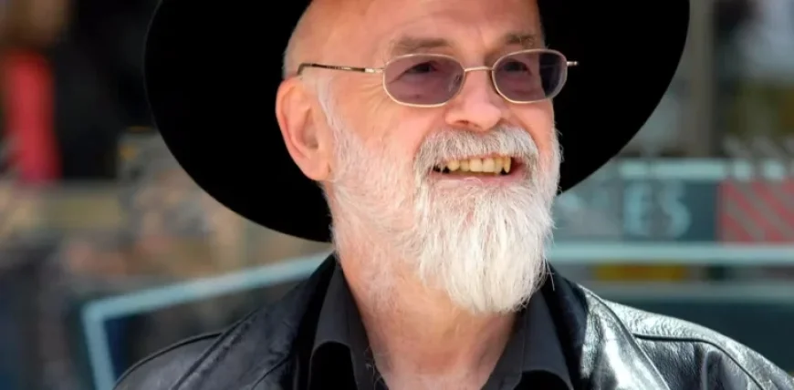 Study Reveals Clues to Terry Pratchett’s Dementia in His Novels