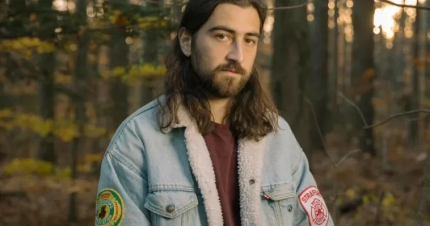 Untitled Noah Kahan CDs and Vinyl Hint at New Album Release