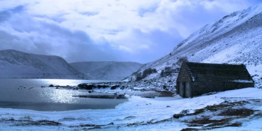 Val McDermid Celebrates Winter’s Influence on Writing with Ice and Inspiration