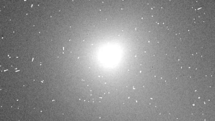 Hubble Captures Rare Cosmic Alignment with 3I/ATLAS