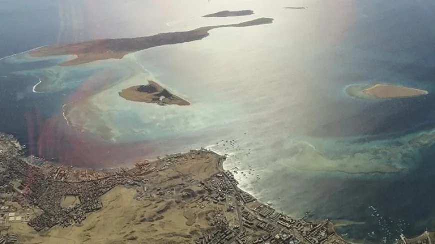 Iran Asserts Dominance Over Strait of Hormuz Amid Rising US Tensions