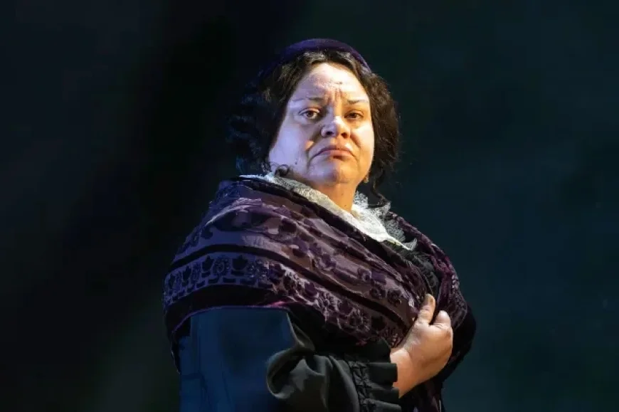 Mrs. President and Keala Settle Shine at Charing Cross Theatre Review