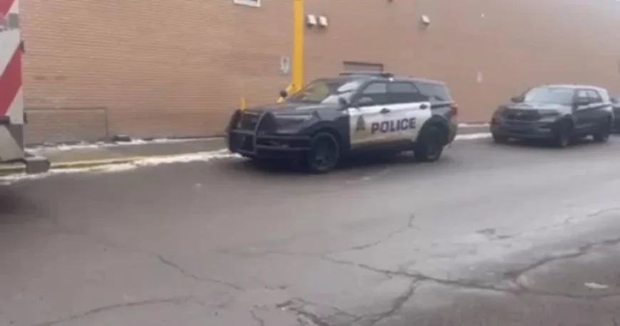 Police End Lockdown at West Edmonton Mall, Remain on Scene