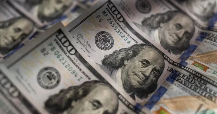 U.S. Dollar Drops to Four-Year Low: Here’s the Reason